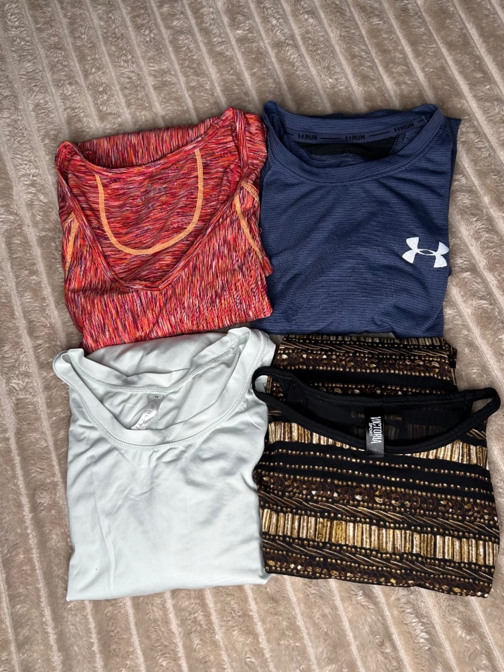 Athleta Fabletics Victorias Secret Womens Bundle of 4 Athletic Tops Size S